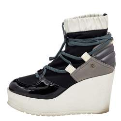 Chanel White/Black Patent Leather And Fabric Lace Up Wedge Platform Boots Size 38.5