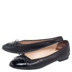 Pre Owned Chanel Black Leather CC Cap Toe Bow Ballet Flats Size 38.5