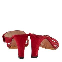 مملوكة مسبقًا صندل سلايد شانيل سويدي أحمر شعار ماركة سي سي مقاس 36.5 