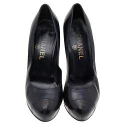 Pre Owned Chanel Black Leather CC Cap Toe Pumps Size 38.5