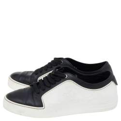 Pre Owned Chanel White/Black Leather And Rubber CC Low Top Sneakers Size 38.5