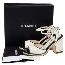 Pre Owned Chanel Ivory/Black Quilted Leather CC Block Heel Ankle Strap Sandals Size 39