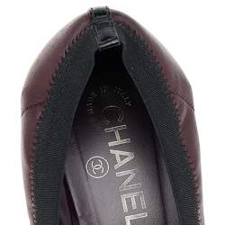 Pre Owned Chanel Black/Burgundy Leather And Patent CC Cap Toe Scrunch Block Heel Pumps Size 39.5