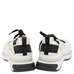 مملوكة مسبقًا Chanel White Neoprene And Leather CC Low Top Sneakers Size 39.5