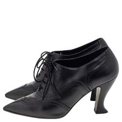 Chanel Black Brogue Leather CC Lace Up Oxford Booties Size 40