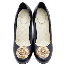 Pre Owned Chanel Black Leather Camellia Pumps Size 36