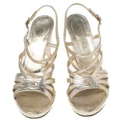 Pre Owned صندل كعب روكي شانيل كعب روكي مزخرف لؤلؤ جلد نقش سحلية ذهبي مطفي مقاسس 41