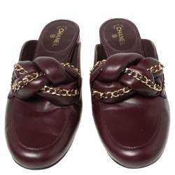 مملوكة مسبقًا حذاء سلايد شانيل جلد أسود مجدول بسلسلة مقاس 41