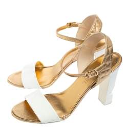 مملوكة مسبقًا Chanel White/Gold Patent And Leather Open Toe Ankle Strap Sandals Size 38.5