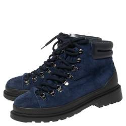 مملوكة مسبقًا Chanel Navy Blue Suede and Leather Lace-Up Ankle Boots Size 39.5