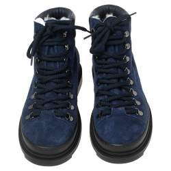 مملوكة مسبقًا Chanel Navy Blue Suede and Leather Lace-Up Ankle Boots Size 39.5