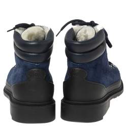 مملوكة مسبقًا Chanel Navy Blue Suede and Leather Lace-Up Ankle Boots Size 39.5
