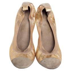 Pre Owned Chanel Gold Metallic Fabric and Beige Suede Elastic Ballet Pumps Size 38.5