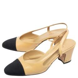 مملوكة مسبقًا حذاء كعب عالي شانيل CC جلد وكانفاس بيج/أسود غطاء مقدمة بحزام للكاحل مقاس 36