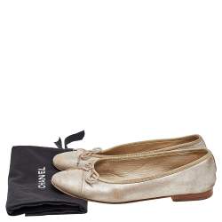 Pre Owned Chanel Metallic Gold Leather CC Cap Toe Bow Ballet Flats Size 37