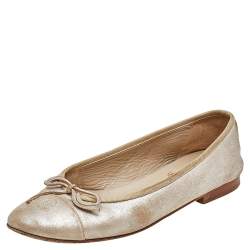 Pre Owned Chanel Metallic Gold Leather CC Cap Toe Bow Ballet Flats Size 37