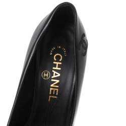 Pre Owned Chanel Black Leather Camellia Cap-Toe Quilted Heel Pumps Size 37