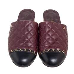 Pre Owned Chanel Burgundy/Black Quilted Leather Cap Toe Mule Sandals Size 38.5 