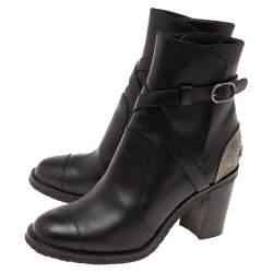 مملوكة مسبقًا Chanel Black Leather CC Ankle Boots Size 38.5