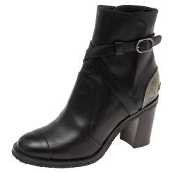 مملوكة مسبقًا Chanel Black Leather CC Ankle Boots Size 38.5