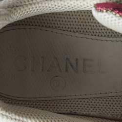 Pre Owned حذاء رياضي  شانيل منخفض من أعلي سي سي قماش لوريكس وشبك متعدد الألوان/ أبيض مقاس 39