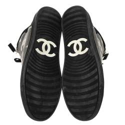 Pre Owned حذاء رياضي شانيل عنق مرتفع  أكسنت سحاب مزدوج سي سي جلد وسويدي رمادي / أسود مقاس 40