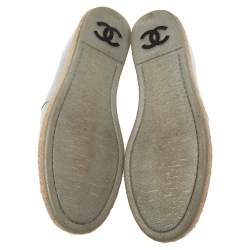 Pre Owned Chanel Silver Leather CC Cap Toe Espadrille Flats Size 39.5