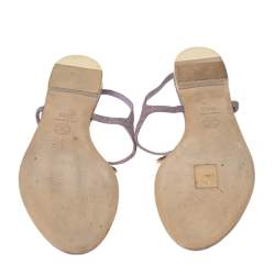 مملوكة مسبقًا صندل إصبع شايل جلد نقشة التمساح بنفسجي مزين شعار الماركة سي سي مقاس 36.5