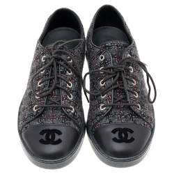 Pre Owned حذاء رياضى شانيل منخفض من أعلى غطاء مقدمة سى سى جلد وتويد رمادي مقاس 38 