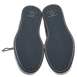 Pre Owned حذاء رياضى شانيل منخفض من أعلى غطاء مقدمة سى سى جلد وتويد رمادي مقاس 38 