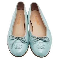 Pre Owned Chanel Light Green Patent Leather Bow CC Cap Toe Ballet Flats Size 39.5