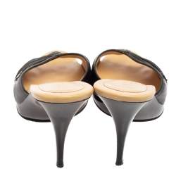 Pre Owned Chanel Black Pleated Leather Slide Sandals Size 41.5