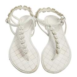 Pre Owned Chanel White Leather CC Flower Thong Flats Size 37