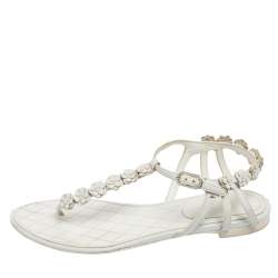 Pre Owned Chanel White Leather CC Flower Thong Flats Size 37