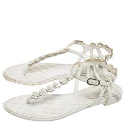 Pre Owned Chanel White Leather CC Flower Thong Flats Size 37