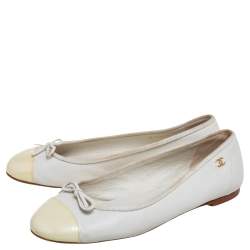Pre Owned Chanel Grey/Yellow Patent And Leather Cap Toe Bow Ballet Flats Size 37