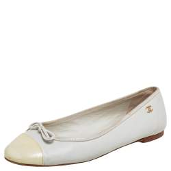 Pre Owned Chanel Grey/Yellow Patent And Leather Cap Toe Bow Ballet Flats Size 37