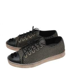 Pre Owned حذاء رياضي شانيل غطاء مقدمة سي سي جلد وشبكة ذهبي/أسود عنق منخفض مقاس 38