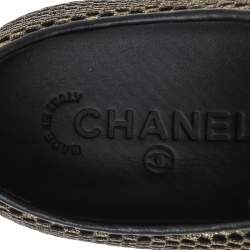 Pre Owned حذاء رياضي شانيل غطاء مقدمة سي سي جلد وشبكة ذهبي/أسود عنق منخفض مقاس 38