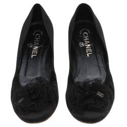 Pre Owned Chanel Black Satin CC Flower Embellished Ballet Flats Size 37.5