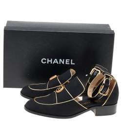 مملوكة مسبقًا Chanel Black/Gold Fabric And Leather CC Ankle Strap Loafer Sandals Size 38.5