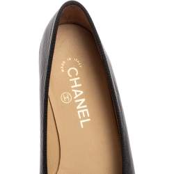 مملوكة مسبقًا Chanel Black Leather And Patent CC Cap-Toe Bow Ballet Flats Size 37.5