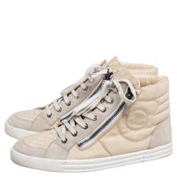 Pre Owned Chanel Grey/White Suede Canvas CC Double Zip High Top Sneakers Size 39.5