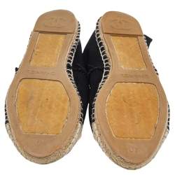Pre Owned Chanel Black/White Canvas CC Espadrille Flats Size 40