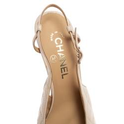 Pre Owned Chanel Beige/Black Quilted Leather Cap Toe Slingback Pumps Size 40