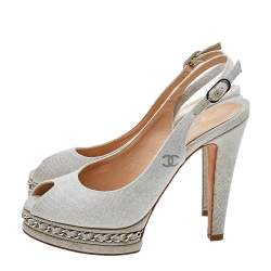 مملوكة مسبقًا صندل شانيل كانفاس رصاصي مقدمة مفتوحة فتحة كعب نعل سميك مقاس 37