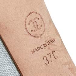 مملوكة مسبقًا صندل شانيل كانفاس رصاصي مقدمة مفتوحة فتحة كعب نعل سميك مقاس 37