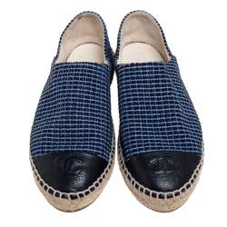 مملوكة مسبقًا حذاء فلات إسبادريل شانيل غطاء مقدمة سي سي جلد وتويد أسود/ أزرق مقاس 37