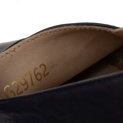 مملوكة مسبقًا Chanel Navy Blue/Black Leather CC Cap-Toe Flat Espadrilles Size 41
