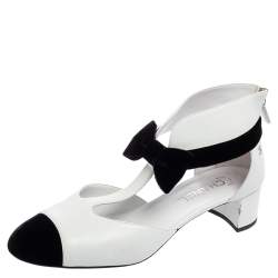 Chanel White/Black Leather and Velvet Cap-Toe Bow Cut-Out Ankle Boots Size 41